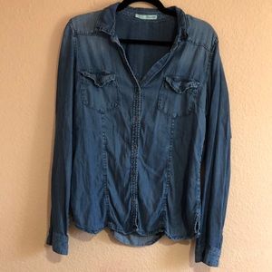 Maurice’s Woman’s Large Long Sleeve Denim Button Down Shirt